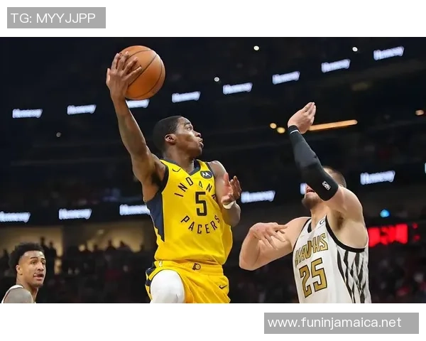 足球明星挑战100米短跑速度赛场展现惊人运动天赋与竞技魅力